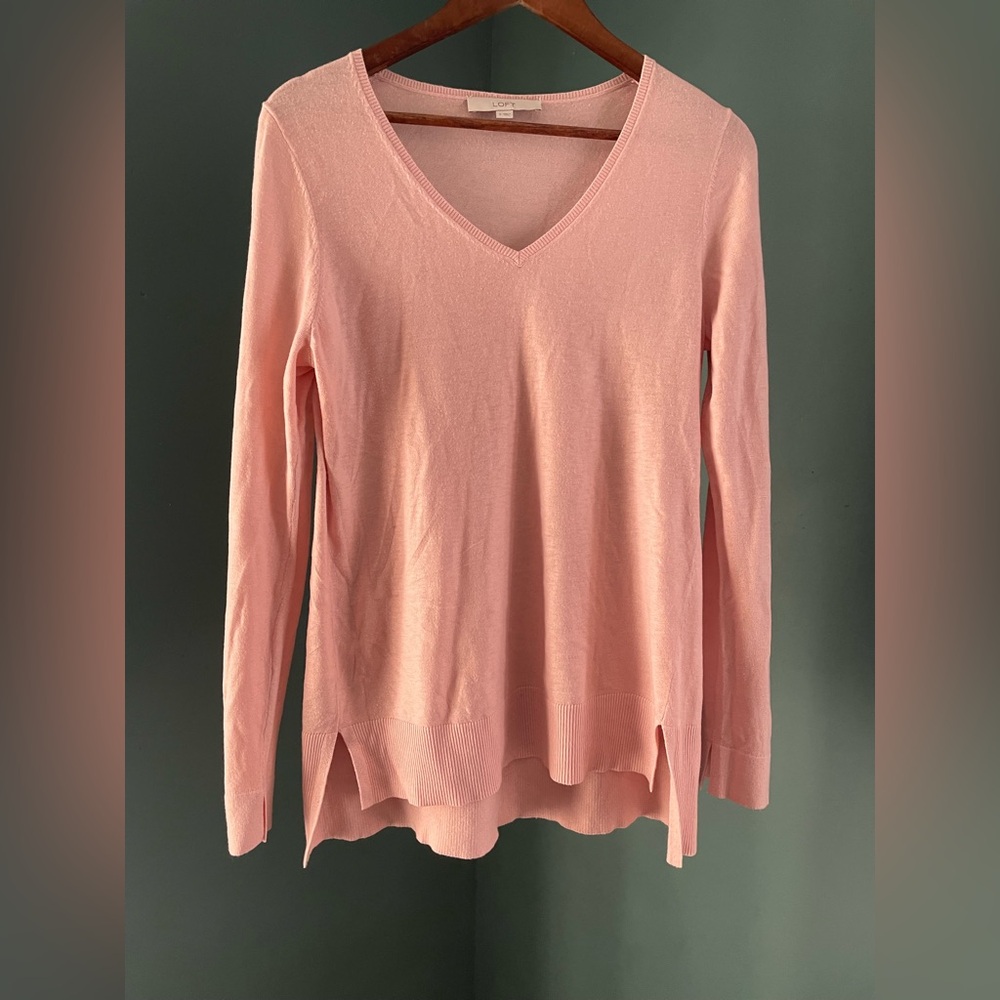 LOFT Soft Pink V-Neck Long Sleeve sweater shirt lightweight
